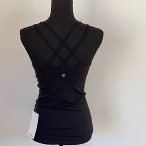 Lululemon free to be tank Everlux